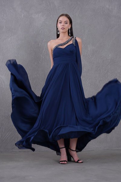 Lacivert Uzun Tek Omuz Askılı Tasarım Şifon Abiye Elbise