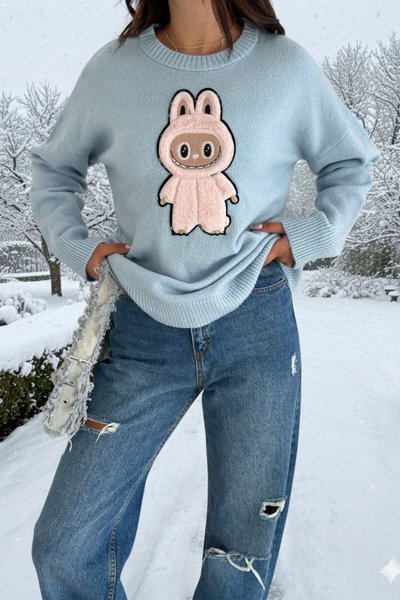 سترة تريكو فضفاضة بتطريز أبلِيكيه مافي لابوبو بألوان رمادي، أبيض، خمري، أصفر، كحلي، وردي