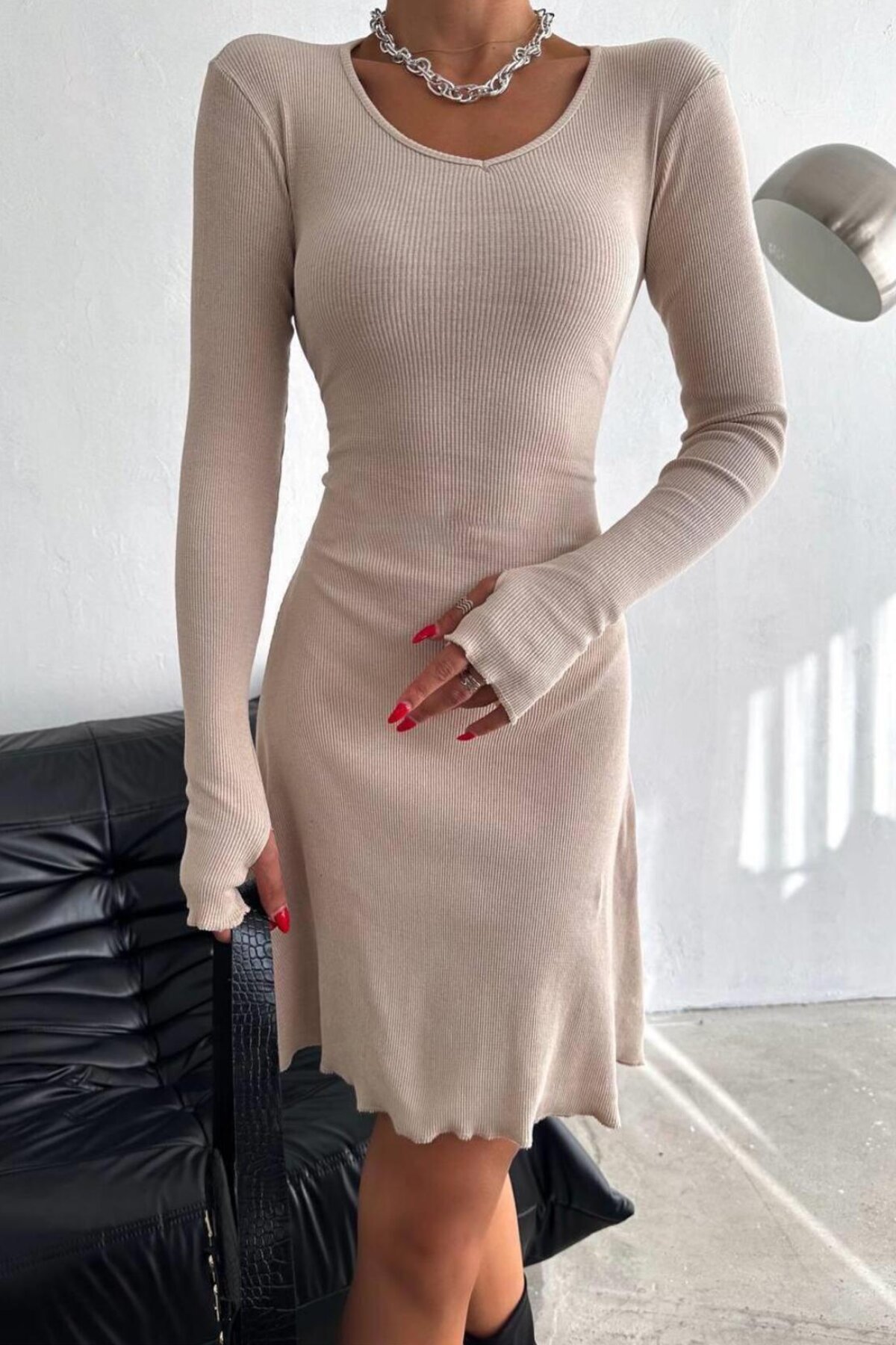 Bej Mini Kaşkorse Arkadan Bağlama Detaylı Elbise - RAWEA FASHİON