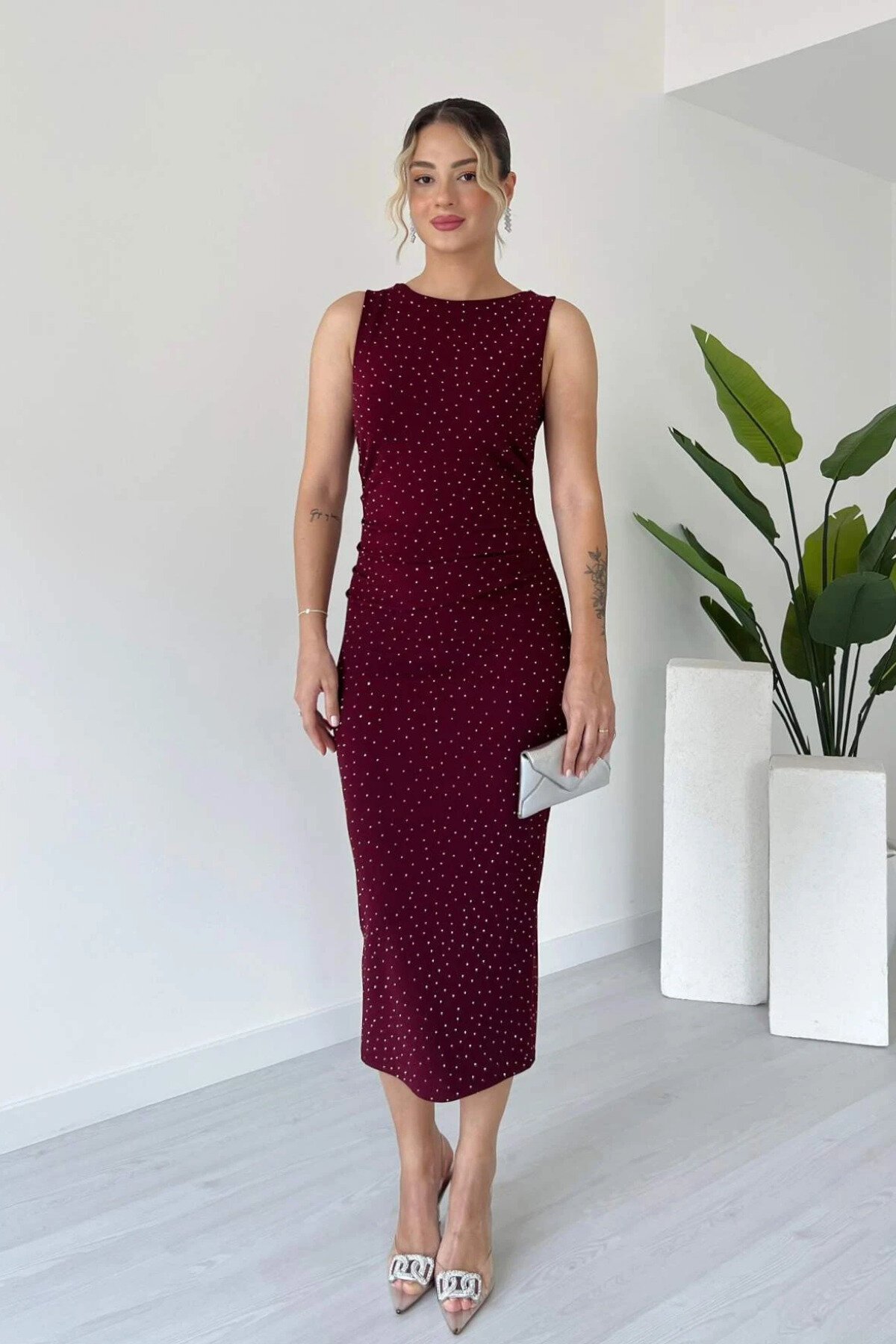 Burgundy Midi Sleeveless Stone Embellished Evening Dress - MOZENA