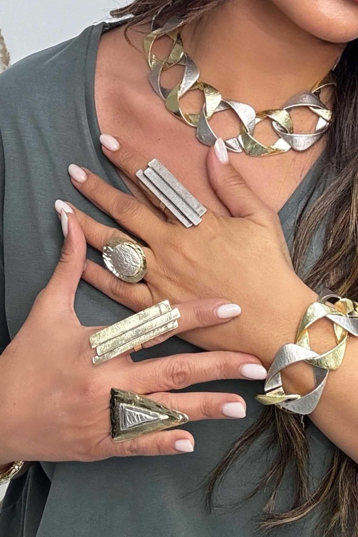 خاتم ذهب محوري - Byp Atelier