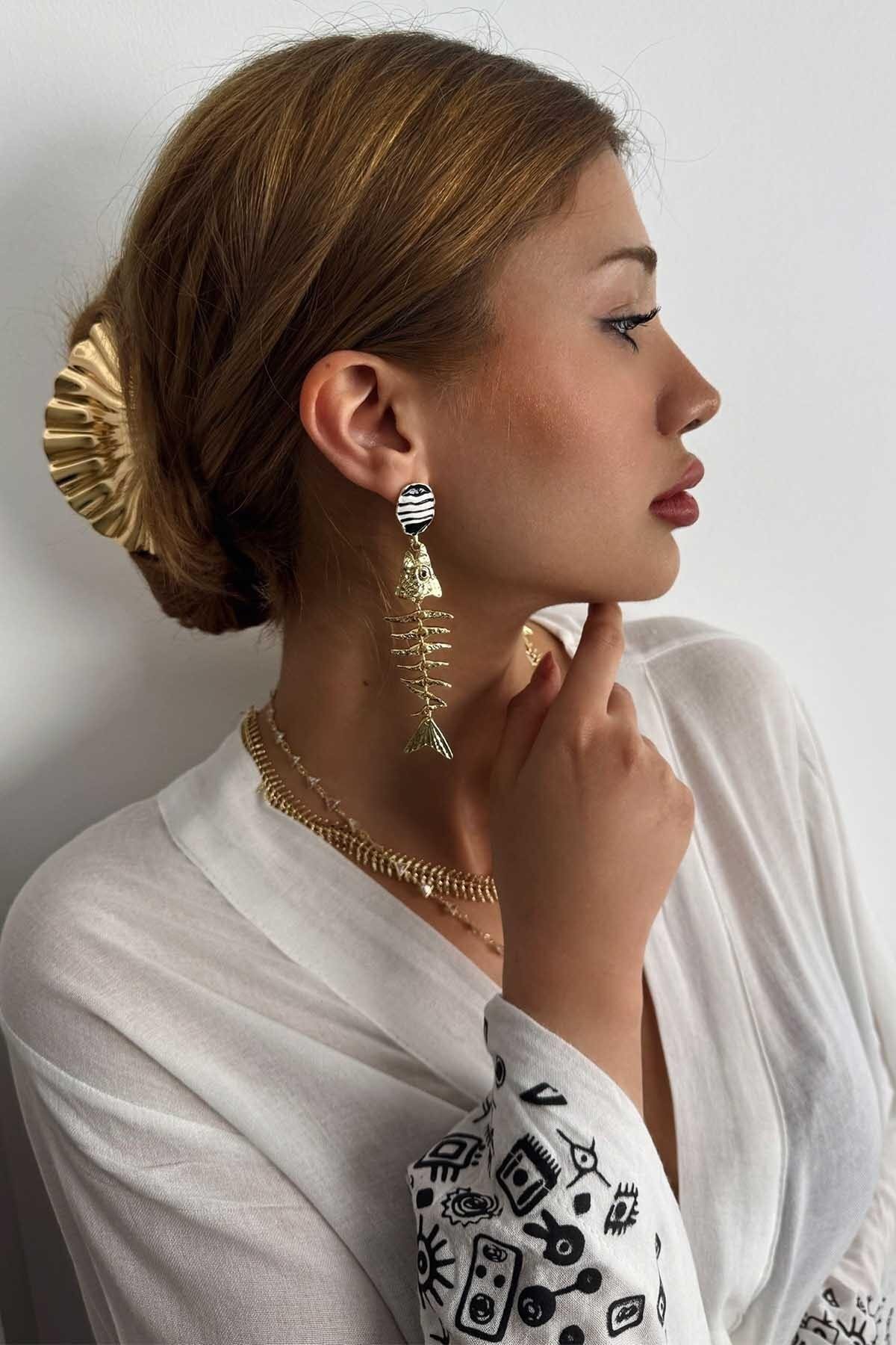 أقراط سمكة معدنية ذهبية - Byp Atelier