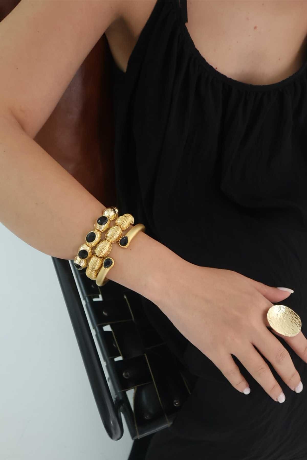 سوار ذهبي وأسود بلمعان السهرة - Byp Atelier