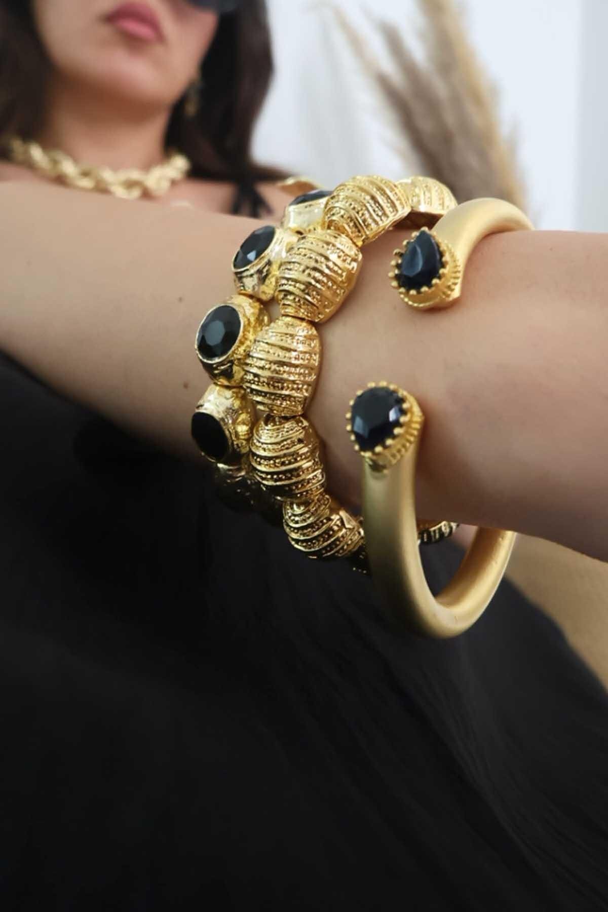 سوار ذهبي أسود بلمسة نبيلة - Byp Atelier