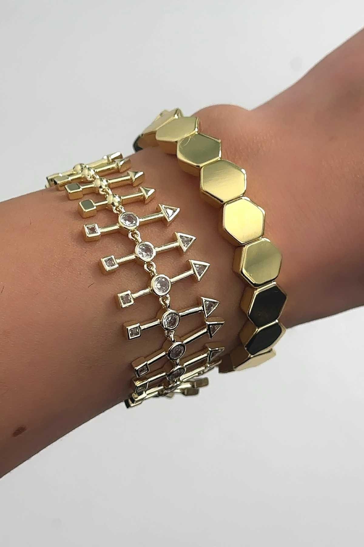 سوار ذهبي مرصع بحجارة متراصة - Byp Atelier
