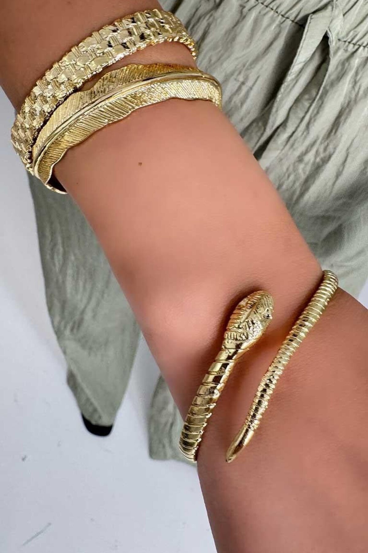سوار روح الأفعى الذهبي - Byp Atelier
