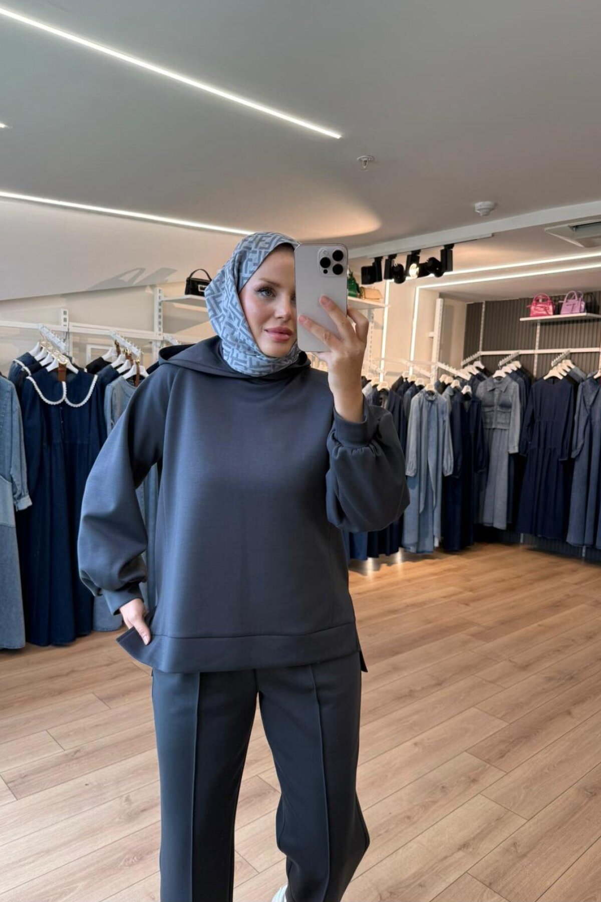 Gümüş Pamuklu Kumaş Relaxed Kesim Pantolon Sweatshirt İkili Tesettür Takım - OlaLady