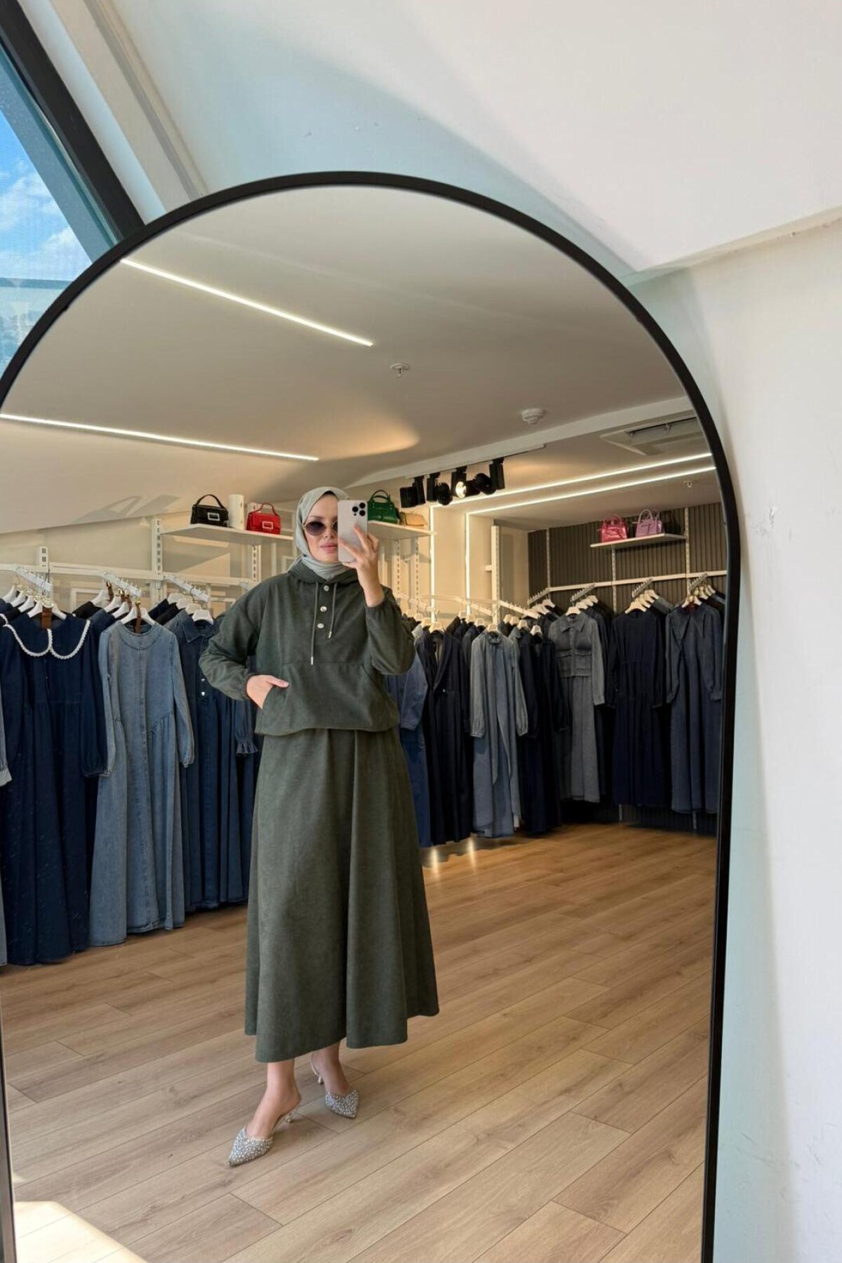 Haki Süet Kumaş Kapüşonlu Etek Sweatshirt İkili Tesettür Takım - OlaLady