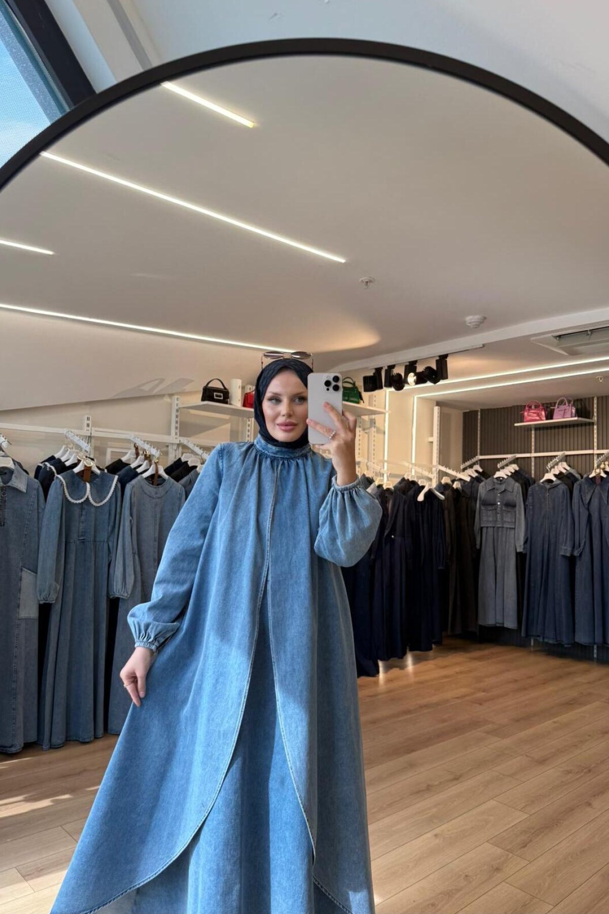 معطف كاب طويل أزرق بأكمام بالون، مكشكش بطول كامل وبأغطية أمامية مزدوجة - OlaLady