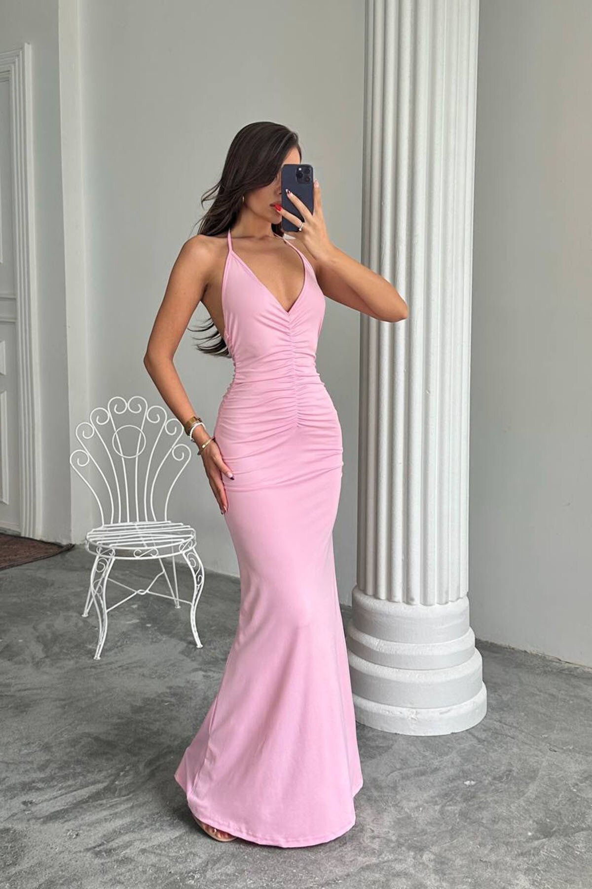 Pembe Uzun Sırt Dekolteli Askılı Likralı Esnek Kumaş Abiye Elbise - XXL BUTİK