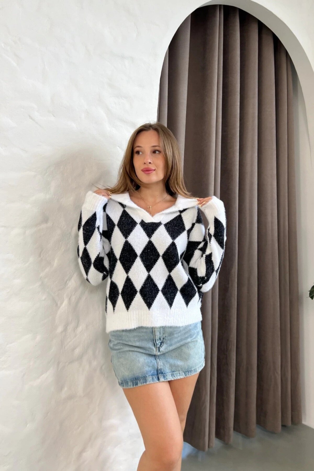 Black Baklava Pattern Knitted Polo Collar Sweater - MOZENA