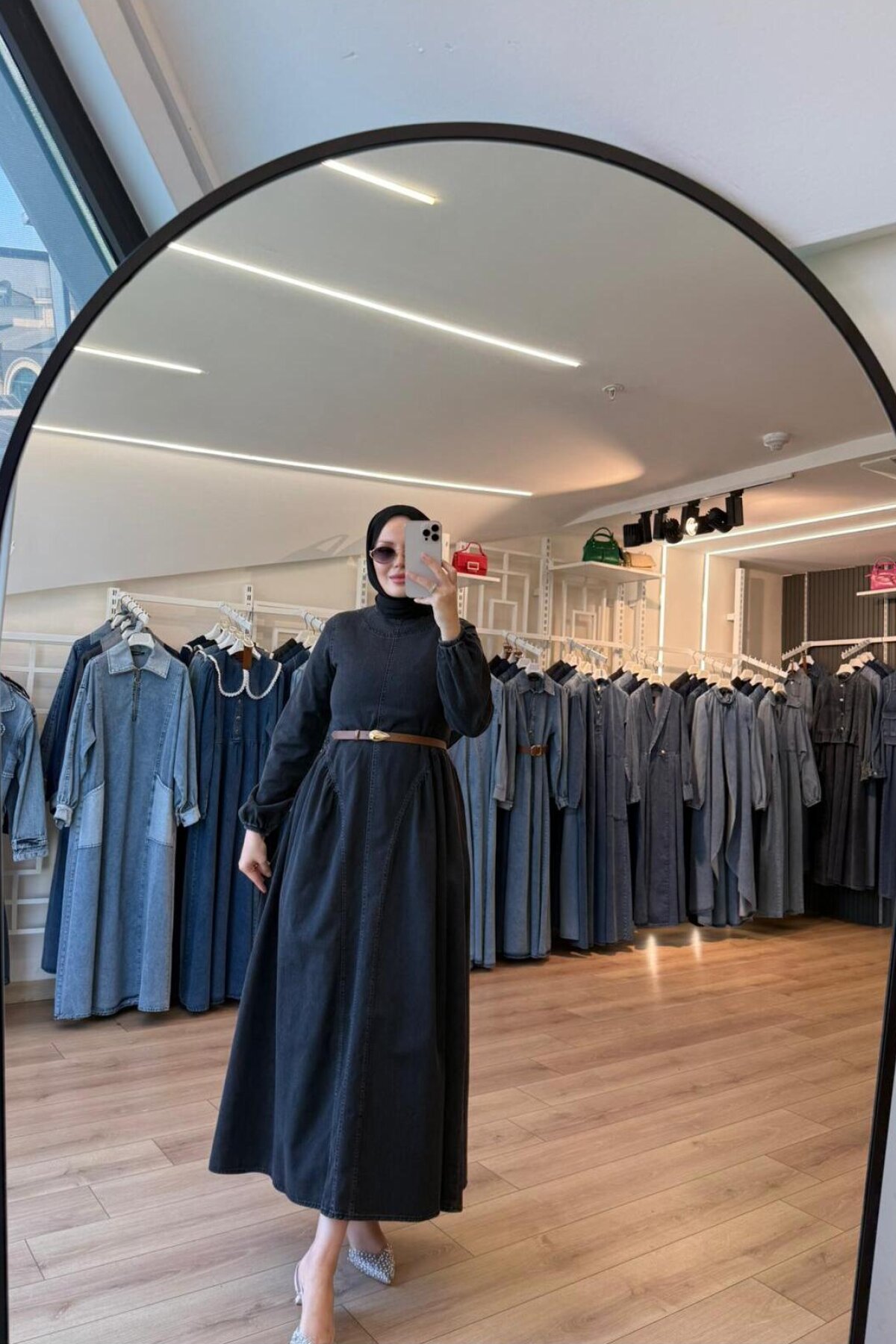 Siyah Prenses Etekli Denim Kot Tesettür Elbise - OlaLady