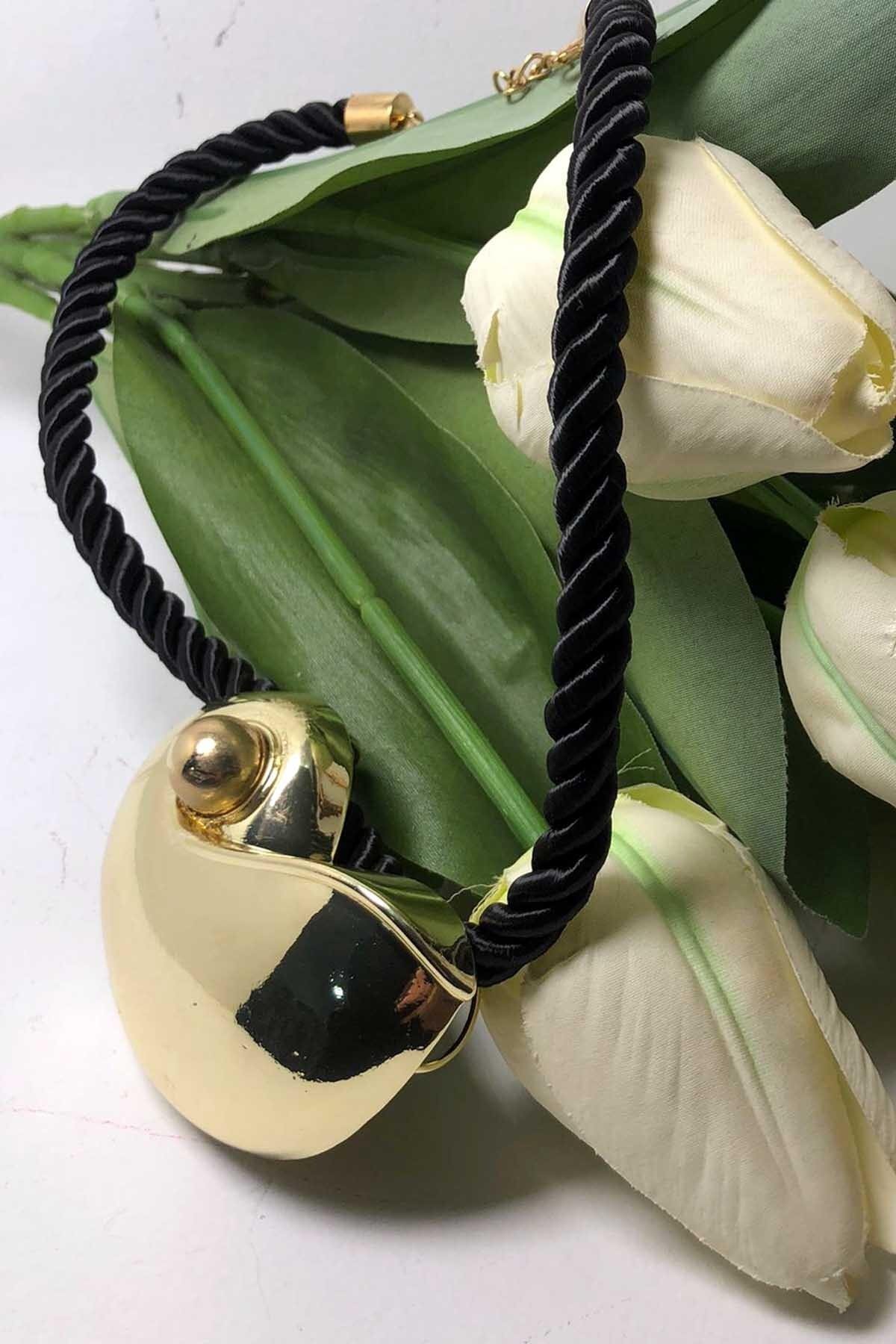 عقد حبل أسود حلزوني - Byp Atelier
