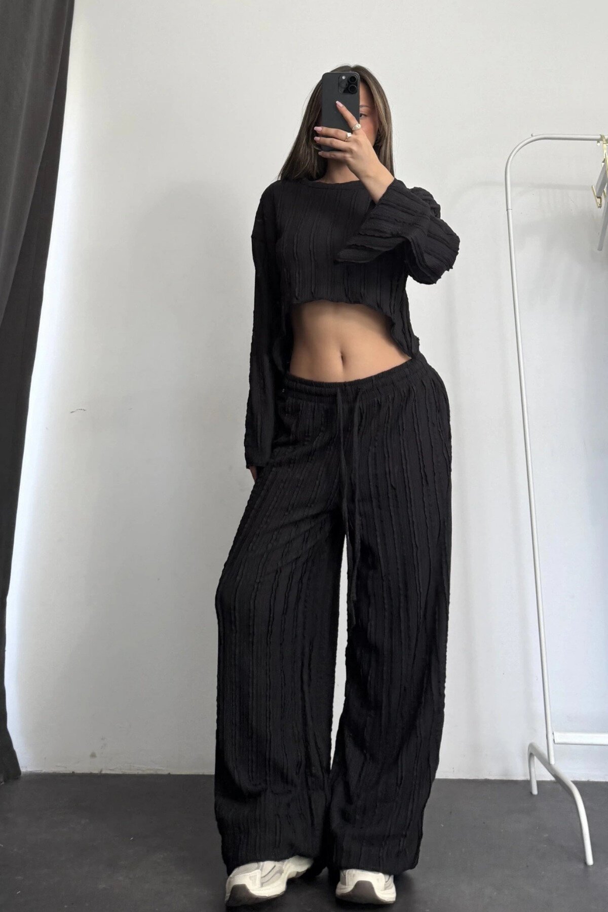 Black Reverse Stitch Bell Sleeve Crop Top and Pants Two-Piece Set - MOZENA