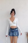 Beyaz Kruvaze Yaka Basic Dalgıç Kumaş Crop Bluz