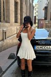 Beyaz Mini Askılı Dantel Detay Elbise