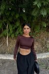 Kahverengi Sırt Dekolteli Basic Crop Bluz