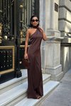 Kahverengi Uzun Premium Tek Omuzlu Şal Detaylı Saten Abiye Elbise