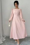 Pudra Uzun İnci Detay Yuvarlak Yaka Prenses Kol Bel Dekolteli Kendinden Kuşaklı Krep Kumaş Elbise