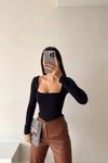 Siyah Kare Yaka Bodysuit