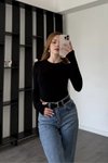 Siyah Parmak Geçmeli Basic Bluz