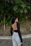 Siyah Sırt Dekolteli Basic Crop Bluz