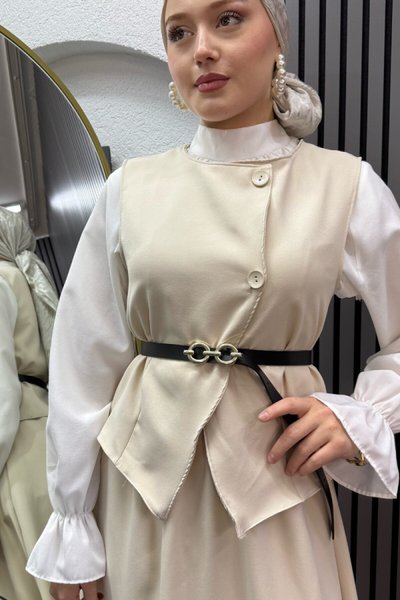 طقم حجاب نسائي كريمي من قطعتين