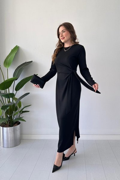 Siyah Uzun Kol Bağlama Detaylı Modal Elbise