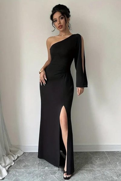 Siyah Uzun Tek Omuzlu Kollu Yırtmaç Detay Krep Kumaş Abiye Elbise
